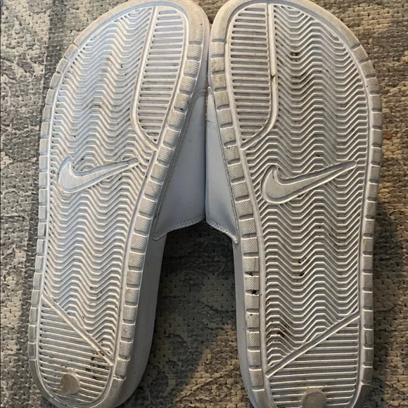 Nike White Slide Sandals - Picture 3 of 5